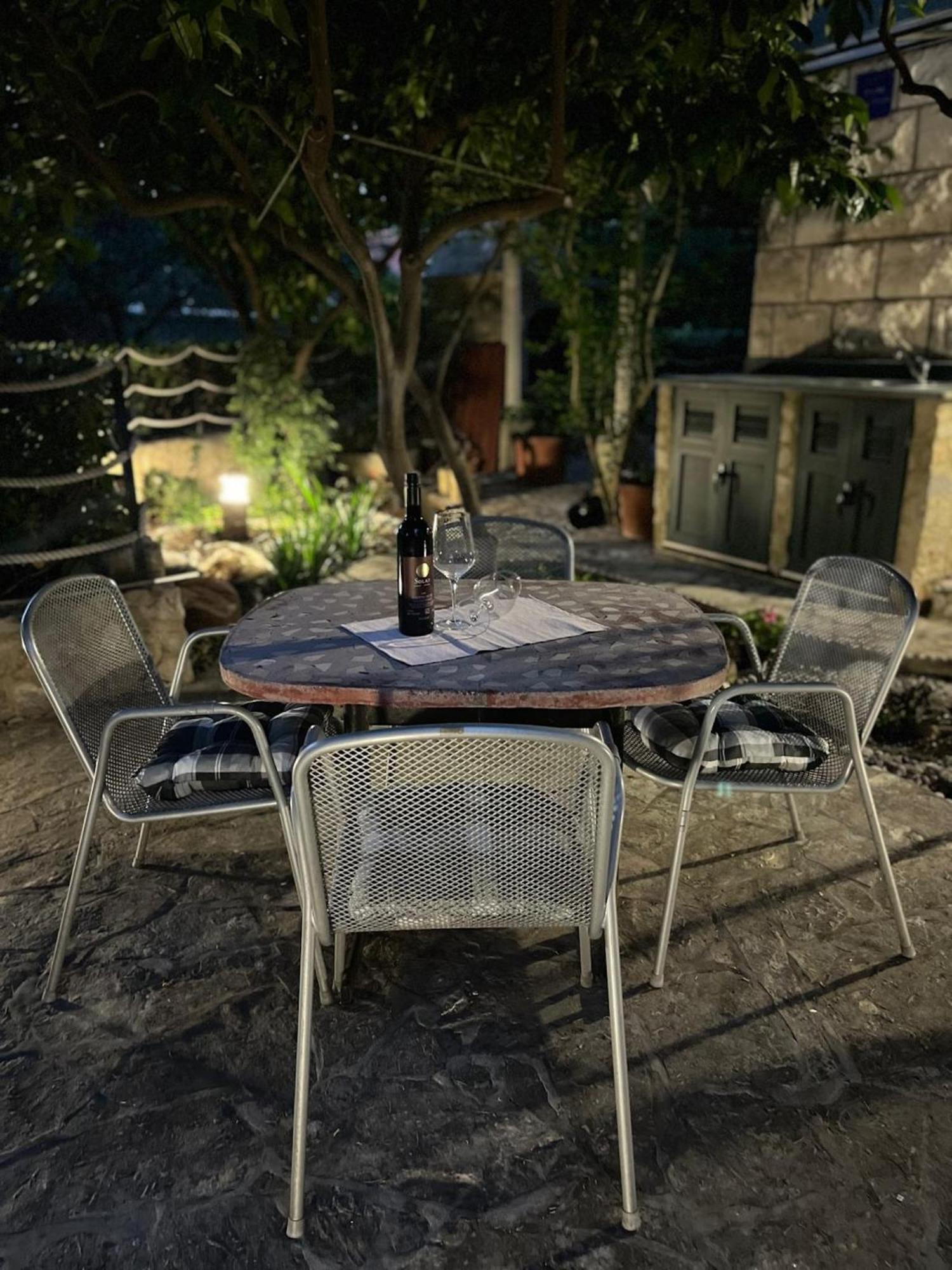 Garden Paradise Apartment
